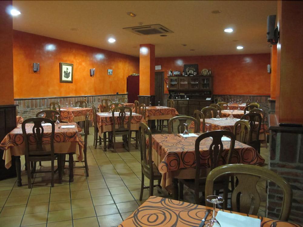 Hotel Rural Hojaranzos Tejeda de Tiétar 외부 사진