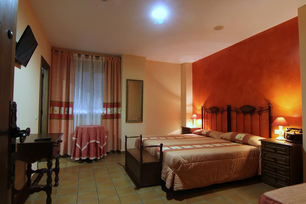 Hotel Rural Hojaranzos Tejeda de Tiétar 외부 사진