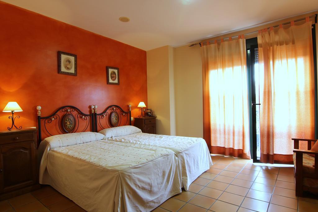 Hotel Rural Hojaranzos Tejeda de Tiétar 외부 사진