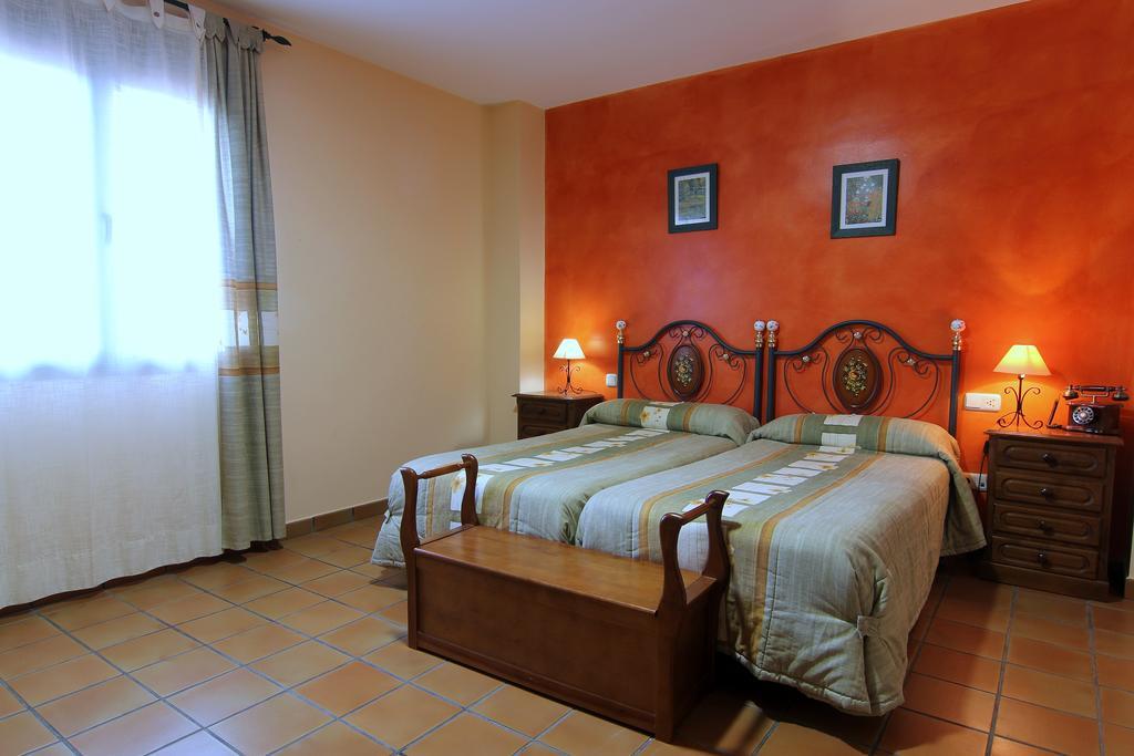 Hotel Rural Hojaranzos Tejeda de Tiétar 외부 사진